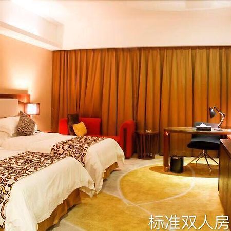Dongguan Junyue Hotel מראה חיצוני תמונה